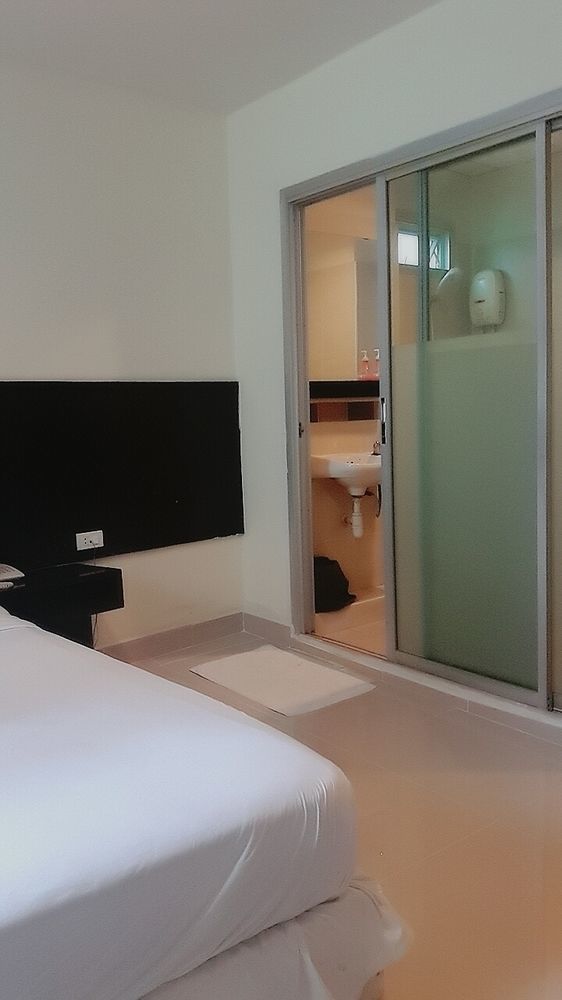 Hello Guest House بانكوك المظهر الخارجي الصورة